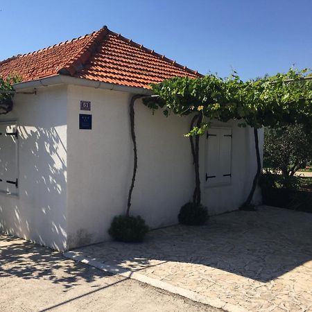 Holiday Home Casa Bianca Sukošan Esterno foto