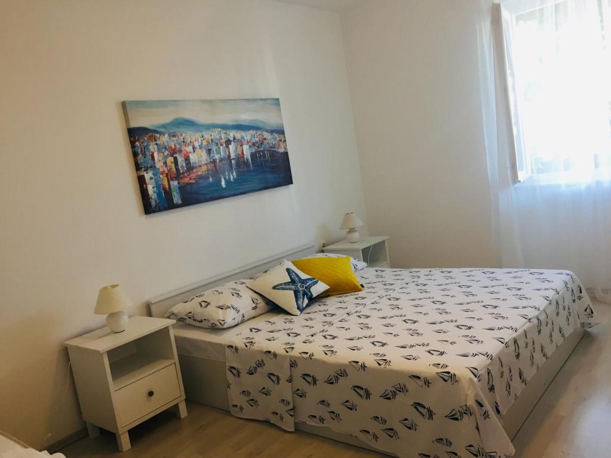 Holiday Home Casa Bianca Sukošan Esterno foto