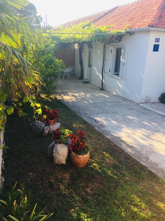 Holiday Home Casa Bianca Sukošan Esterno foto