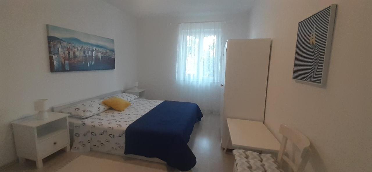 Holiday Home Casa Bianca Sukošan Esterno foto